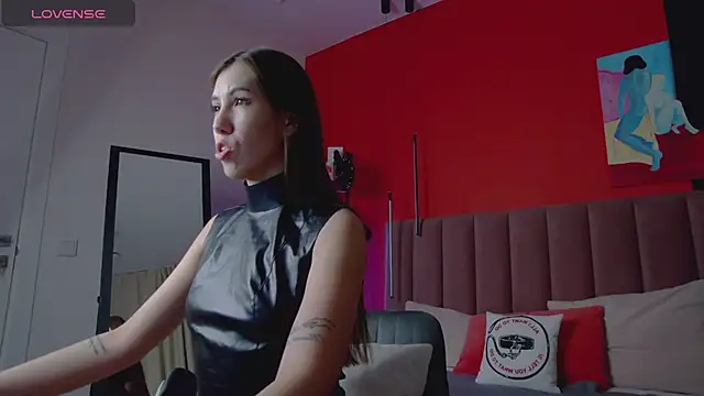 Snapshot of SweetySonya chatting on 02/19/25, 01:40 SweetySonya online show from 02/19/25, 01:40