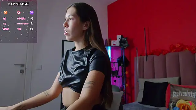 Snapshot of SweetySonya chatting on 10/14/25, 01:28 SweetySonya online show from 10/14/25, 01:28