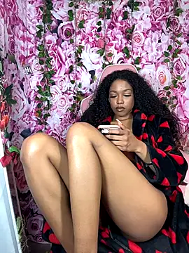 mismialove online show from 11/18/25, 07:35