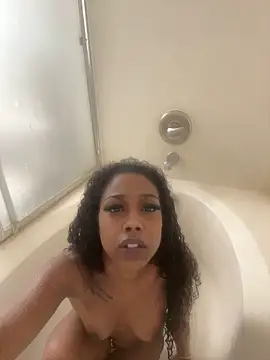 mismialove online show from 12/15/25, 03:05