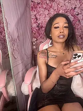 Snapshot of mismialove chatting on 03/13/26, 07:04 mismialove online show from 03/13/26, 07:04