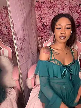 Snapshot of mismialove chatting on 03/14/26, 07:47 mismialove online show from 03/14/26, 07:47