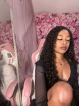 Snapshot of mismialove chatting on 03/21/26, 05:45 mismialove online show from 03/21/26, 05:45