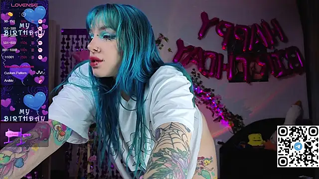 Snapshot of Silvia_Santorskii chatting on 09/28/25, 09:25 Silvia Santorskii online show from 09/28/25, 09:25