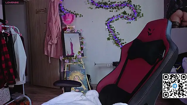 Silvia Santorskii online show from 03/12/26, 08:09