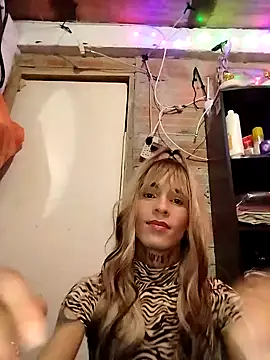 333kristal777 online show from 02/04/25, 08:02