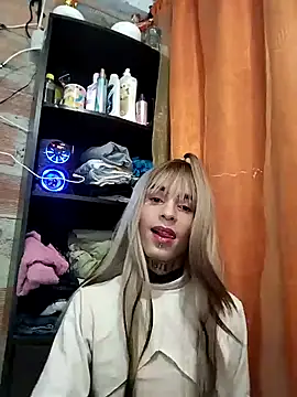 333kristal777 online show from 03/17/25, 12:41