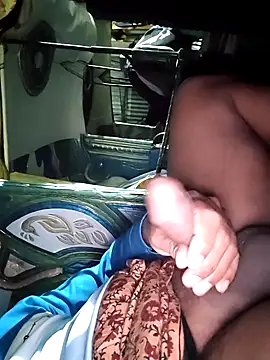 Snapshot of Kolkata___Boy chatting on 12/30/24, 05:02 Kolkata Boy online show from 12/30/24, 05:02