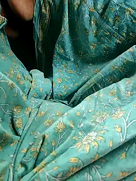 Snapshot of Kolkata___Boy chatting on 10/19/25, 04:02 Kolkata Boy online show from 10/19/25, 04:02