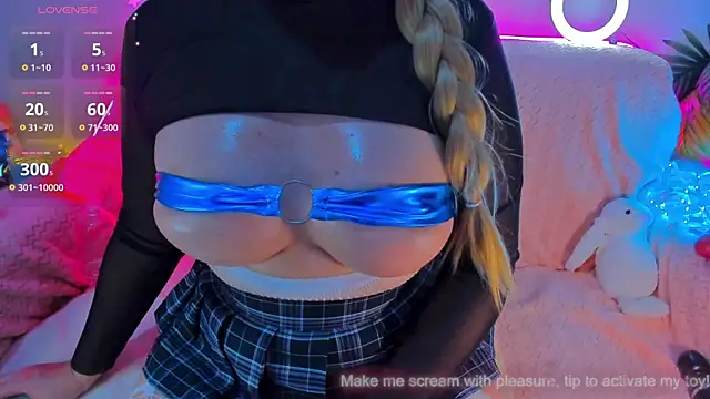 Snapshot of Blessed_Insomnia chatting on 12/05/24, 08:33 Blessed Insomnia online show from 12/05/24, 08:33